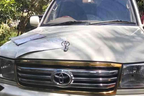 போலி ஆவணங்களைப் பயன்படுத்தி பதிவு செய்யப்பட்ட சட்டவிரோத ஜீப் வாகனம் பறிமுதல் | Illegal Jeep Using Fake Documents