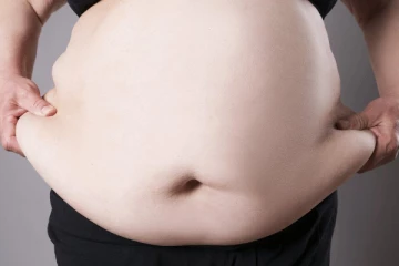 பானை வயிறையும் அடித்து விரட்டும் இலவங்கப்பட்டை நீர்! இந்த ஒரு பொருளோடு சோத்து பருகினால் அதிசயம் நடக்கும்