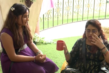 ரவீனாவின் Toxic aunty.. ட்விட்டரில் வறுத்தெடுக்கும் நெட்டிசன்கள்