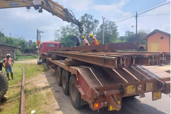 வடக்குக்கான புதிய ரயில்பாதை!(Photos) | New Railway Photos For North