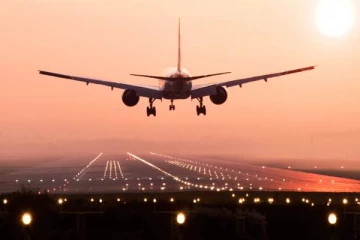 ஆப்பிரிக்க அதிபர் சென்ற விமானத்தில் என்ஜின் கோளாறு ஏற்பட்டதால் பரபரப்பு