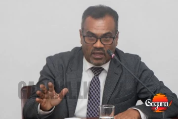 මේවා මේ රට්ටු බය කරන්න කියන කතා ආණ්ඩුව සල්ලි අච්චු ගහලා නෑ වැඩි වුණා නම් වැඩි වුණේ මේ නිසා, අනිල්ට මළ පනී