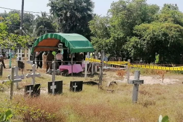 மீள் பிரேத பரிசோதனைக்காக தோண்டியெடுக்கப்பட்ட விதுஷனின் சடலம்