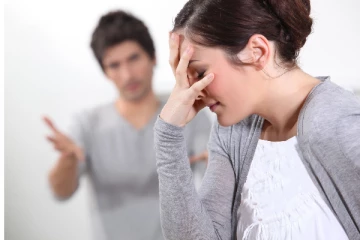 மனைவியுடன் அடிக்கடி சண்டை வருதா? அப்போ.. இந்த டிப்ஸ் ஃபாலோ பண்ணுங்க