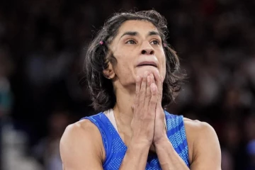 கலைந்த ஒலிம்பிக் பதக்க கனவு! விரக்தியில் வினேஷ் போகத் இன்ஸ்டாகிராமில் பகிர்ந்த புகைப்படம்!