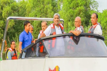 கொழும்பில் சூரிய சக்தியில் இயங்கும் பயணிகள் படகு சேவை