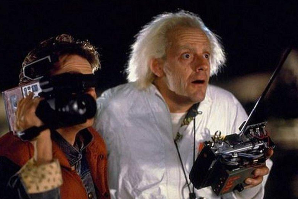 Bact To The Future (First Part): ஒரு சிறப்பு பார்வை | Bact To The Future First Part Special Article