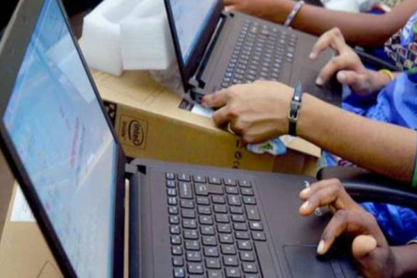 இலங்கை மாணவர்களுக்கு வெளியான மகிழ்ச்சி தகவல்! | Free Laptops Happy News For Sri Lankan Students