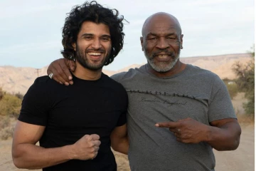 விமானத்தில் செல்பி கேட்ட ரசிகர்.. ஒரே குத்து விட்ட மைக் டைசன்! வைரல் வீடியோ