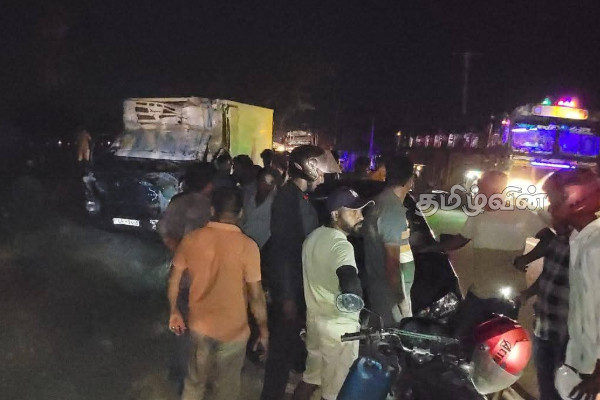 யாழில் கோர விபத்து..! ஒருவர் பலி - மூவர் படுகாயம் | Fatal Accident In Jaffna One Dead Four Injured