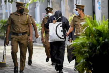 நல்லூரில் பக்தர் போல பாசாங்கு செய்த நபரால் பரபரப்பு!