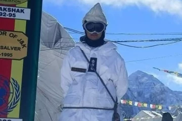 உலகின் உயரமான போர்முனையான சியாச்சினில் முதல் பெண் இராணுவ அதிகாரி நியமனம்