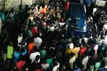 இசை நிகழ்ச்சியில் வெடித்த மோதல்: மகனுக்காக பரிதாபமாக உயிரைவிட்ட தந்தை