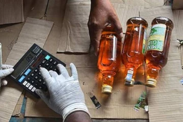 லெஜண்ட், விருமன் எல்லாம் ஓரமா போங்க! அதிரவைத்த தமிழக டாஸ்மாக் வசூல்..