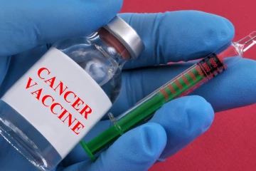 உலகிலேயே முதன்முறை புற்றுநோய் ஊசி மருந்தை உருவாக்கிய நாடு