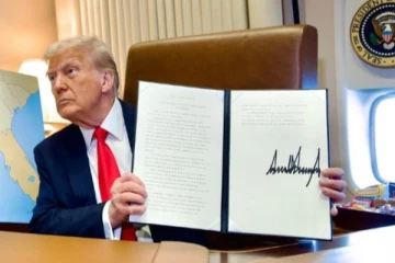 அமெரிக்கா - ஜப்பான் இடையே வர்த்தக ஒப்பந்தத்தில் கையெழுத்திட்ட டிரம்ப்