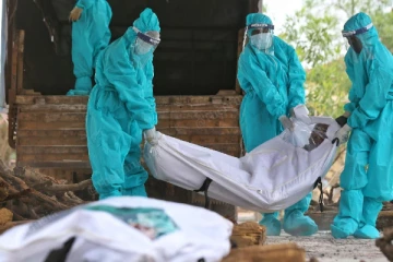 தமிழகத்தில் ஒரே நாளில்  448 பேர் பலி! சென்னையில் சற்று குறைந்தது கொரோனா