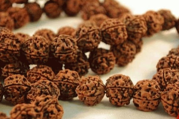 நீங்கள் மிகவும் துரதிஷ்டசாலியாக இருக்கின்றீர்களா இதனை செய்யுங்கள் | Do This If You Are Very Unlucky