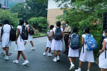 நாளை பாடசாலை இடம்பெறுமா? கல்வி அமைச்சு வெளியிட்ட தகவல்