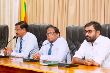 யாழ் பேருந்து நிலைய கடைகளால் குவியும் வருமானம்!