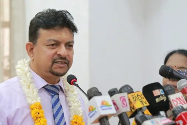 புயல் எச்சரிக்கை குறித்து மௌனம் காத்த எதிர்க்கட்சி! அரசாங்கத்தின் எச்சரிக்கை | Opposition Party Remains Silent On Storm Warning புயல் எச்சரிக்கை குறித்து மௌனம் காத்த எதிர்க்கட்சி! அரசாங்கத்தின் எச்சரிக்கை | Opposition Party Remains Silent On Storm Warning