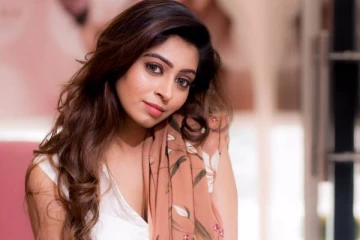 எங்க வீட்டு மாப்பிள்ளை நிகழ்ச்சி புகழ் குஹாசினியா இது?- எப்படியெல்லாம் போட்டோ ஷுட் நடத்தியுள்ளார் பாருங்க