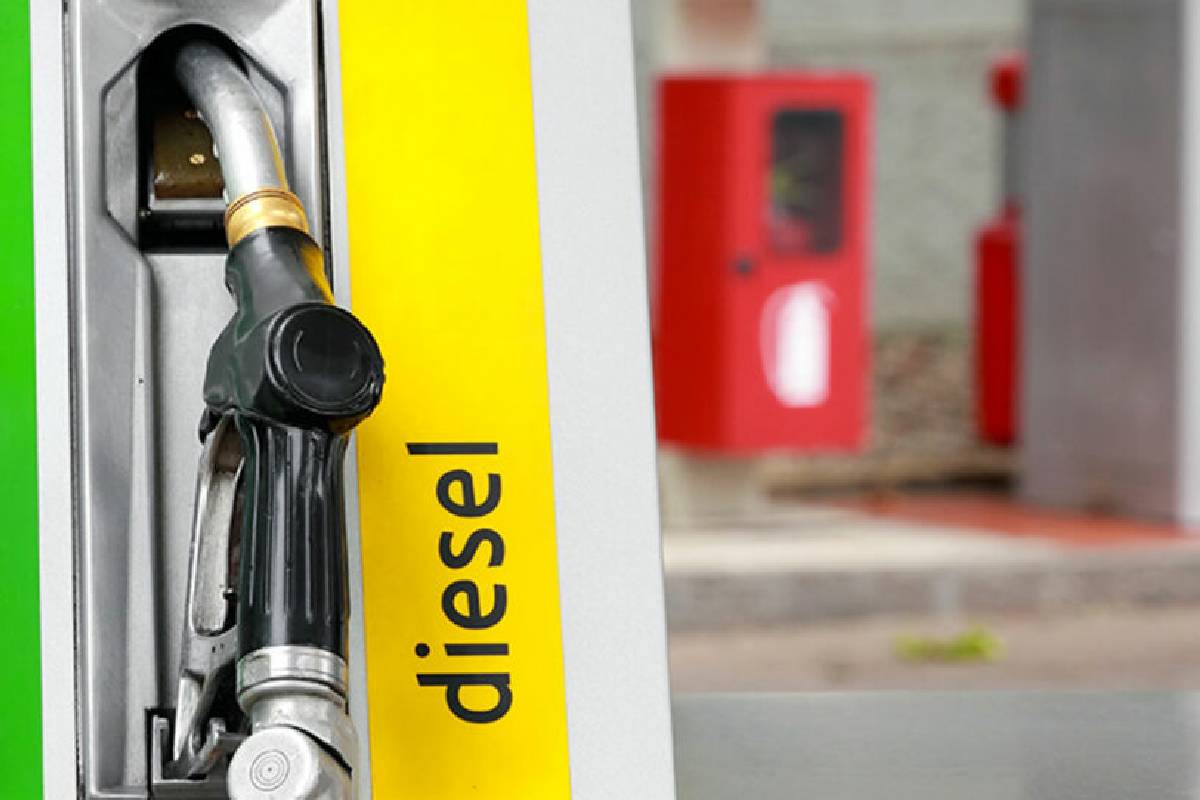 டீசல் ஏற்றுமதித் தடை விவகாரம்... வெள்ளை மாளிகை மறுப்பு | Us Considering Diesel Export Ban
