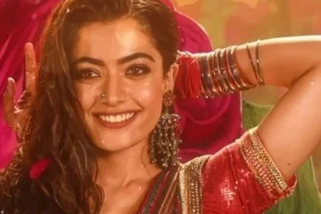 ரஞ்சிதமே பாடலுக்கு வெறித்தனமாக மேடையில் நடனமாடிய ராஷ்மிகா.. வைரலாகும் வீடியோ