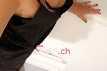 கற்பை ஏலத்திற்கு வைத்த சுவிஸ் இளம்பெண்: அவர் கூறிய காரணம்