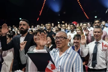 கனடாவில் தற்காலிக குடியேறிகளுக்கு அதிகரிக்கும் நெருக்கடி!
