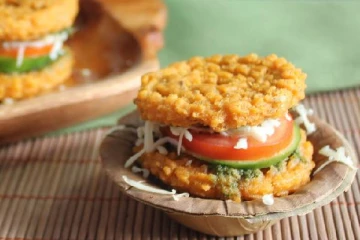 சுவையான சீஸ் முறுக்கு சாண்ட்விச் 10 நிமிஷசத்துல செய்ய தெரியுமா?