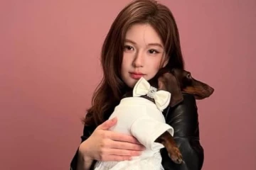 Chinese படங்களின் பிரபல நடிகை Zhao Lusi செம மாடர்ன் போட்டோஸ்