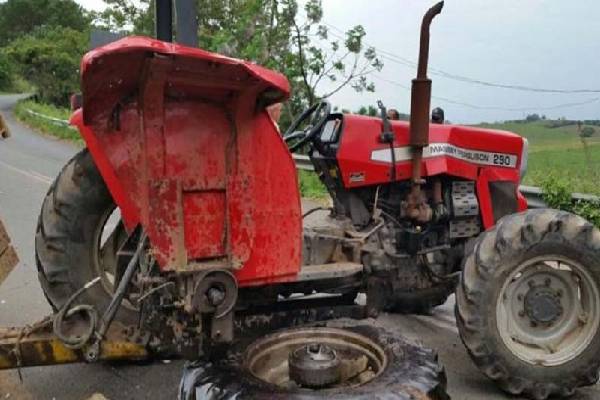 திருமலையில் உழவு இயந்திரம் தடம்புரண்டு ஒருவர் பலி | Trincomale Accident One Death