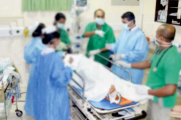 வவுனியா தேசிய கல்வியற் கல்லூரியில் ஆசிரிய மாணவர்களுக்கு திடீர் சுகவீனம்: 40 பேர் வரையில் பாதிப்பு | Vavuniya National College Student Teacher Illness வவுனியா தேசிய கல்வியற் கல்லூரியில் ஆசிரிய மாணவர்களுக்கு திடீர் சுகவீனம்: 40 பேர் வரையில் பாதிப்பு | Vavuniya National College Student Teacher Illness