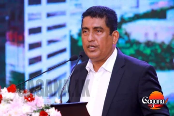 ජොන්ස්ටන්ගේ දුවව ගිනි තියන්න හදලද? ජොන්ස්ටන් වන්දි එපා කියයි