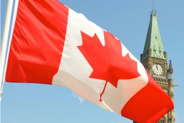 கனேடிய அரசாங்கம் ஒவ்வொரு சிகரெட்டிலும் அபாய எச்சரிக்கையை அச்சிட முடிவு