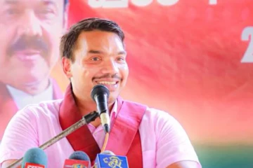 අපි ගුටි කෑවා තමයි.. ඒත් බයේ හැංගුනේ නෑ.. - නාමල් කියයි