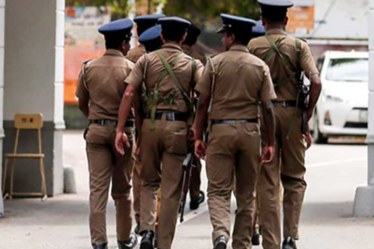 முள்ளிவாய்க்கால் பகுதியில் இடம்பெற்ற விபத்தில் இளைஞன் பலி | Young Man Died Accident In The Mullivaikkal Area முள்ளிவாய்க்கால் பகுதியில் இடம்பெற்ற விபத்தில் இளைஞன் பலி | Young Man Died Accident In The Mullivaikkal Area