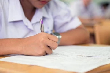 பரீட்டைகள் இடம்பெறும் காலத்தை மாற்றம் திட்டம்... கல்வி அமைச்சர்