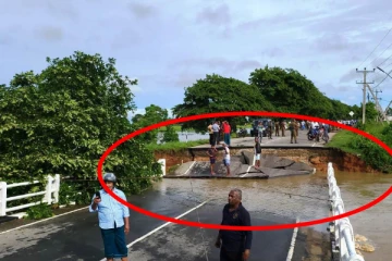 திடீரென இடிந்து விழுந்த பாலம்; அக்கரைப்பற்று-கல்முனை போக்குவரத்து துண்டிப்பு!