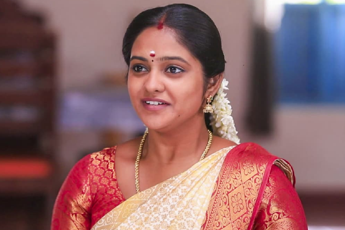 புதிய கார் வாங்கிய சின்ன மருமகள் சீரியல் கதாநாயகி ஸ்வேதா.. இதோ பாருங்க | Chinna Marumagal Serial Actress Swetha New Car புதிய கார் வாங்கிய சின்ன மருமகள் சீரியல் கதாநாயகி ஸ்வேதா.. இதோ பாருங்க | Chinna Marumagal Serial Actress Swetha New Car