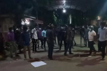 தீடிரென போராட்டத்தில் இருந்து கலைந்து சென்ற யாழ்.பல்கலை மாணவர்கள்!