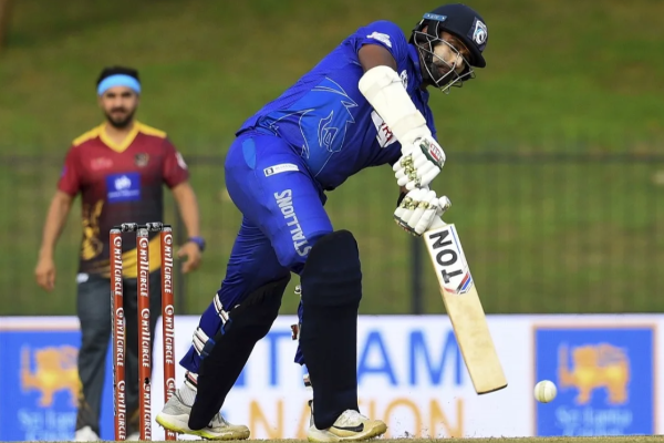 ஒரே ஓவரில் 6 சிக்ஸர்கள் அடித்த வீரர்கள் - யுவராஜ் சிங் முதல் அப்பாஸ் அப்ரிடி வரை | List Of Batsmans Hit 6 Sixes In An Over ஒரே ஓவரில் 6 சிக்ஸர்கள் அடித்த வீரர்கள் - யுவராஜ் சிங் முதல் அப்பாஸ் அப்ரிடி வரை | List Of Batsmans Hit 6 Sixes In An Over