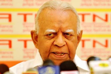 கூட்டமைப்பின் தலைவர் இ.ரா சம்பந்தன் அவரச சிகிச்சைப் பிரிவில் அனுமதி