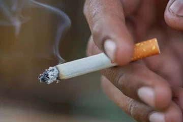 உங்களுக்கு புகைப்பிடிக்கும் பழக்கம் இருக்கின்றதா? உயிருக்கு உலைவைக்கும் புதிய ஆபத்து