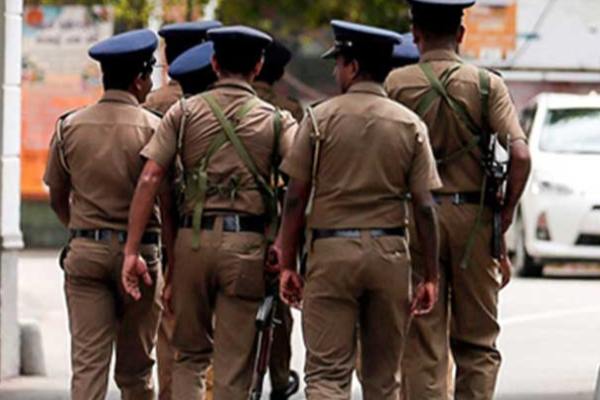 இலங்கையின் சக்திவாய்ந்த அரசியல் குடும்பத்தின் பிரபல பெண்மணி கைதாகலாம்.. | Powerful Woman To Be Arrested Tomorrow இலங்கையின் சக்திவாய்ந்த அரசியல் குடும்பத்தின் பிரபல பெண்மணி கைதாகலாம்.. | Powerful Woman To Be Arrested Tomorrow