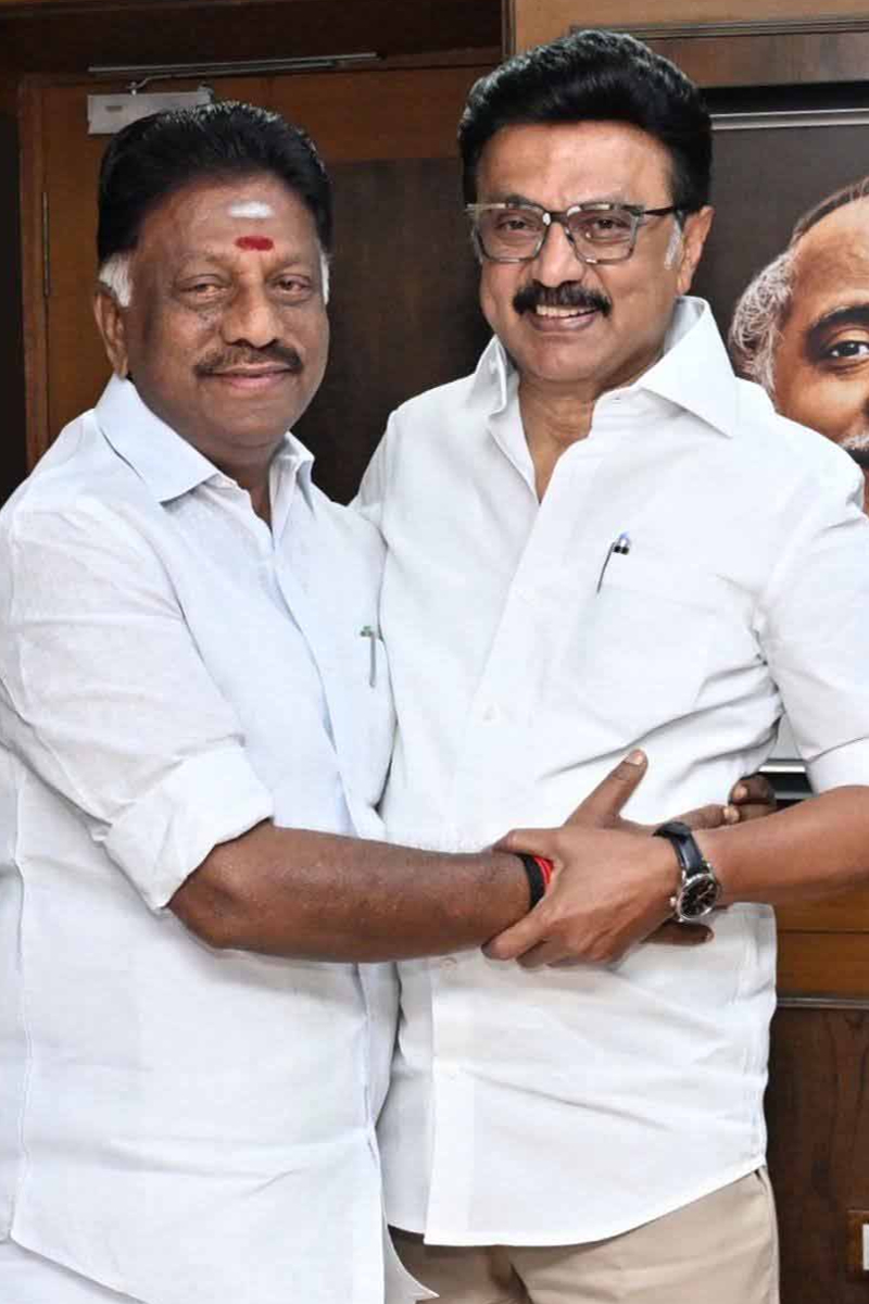 வேலைய விட்டுட்டு போனேனா? ஓபிஎஸ் டிரைவர் கொடுத்த விளக்கம் | Ops Driver About Viral Video