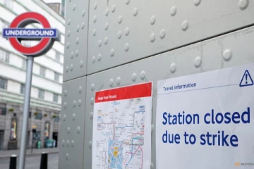 30 ஆண்டுகளில் முதன்முறையாக மிகப்பெரிய ரயில் வேலை நிறுத்தம்: ஸ்தம்பித்த பிரித்தானியா...