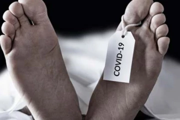 කොවිඩ් වැළදීමෙන් මියගිය පුද්ගලයෙක් අවුරුදු දෙකකට පසු ගෙදර ඇවිත්..