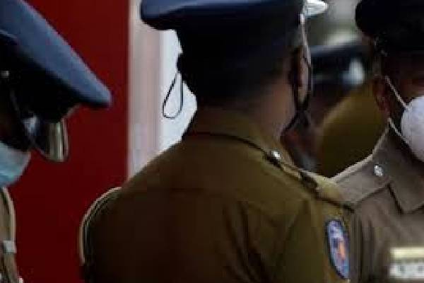இலங்கைக்கு கடத்த முயன்ற பீடி இலைகள் பறிமுதல் | Beedi Leaves Seized Attempting Smuggle Srilanka